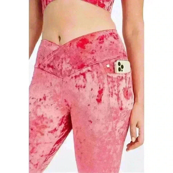 NEW! Fabletics Women's 1X Crushed Velour Crossover Legging - Picture 3 of 5